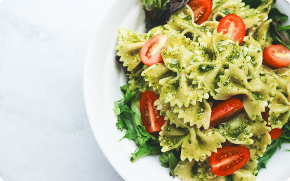 Farfalle with pesto and cherry tomatoes